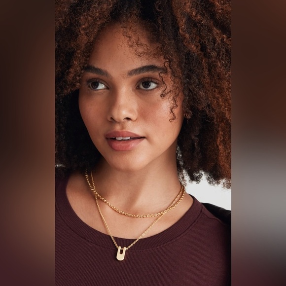 Madewell Cutout Geometric Pendant Necklace in Gold NWT 42$ - Picture 4 of 7